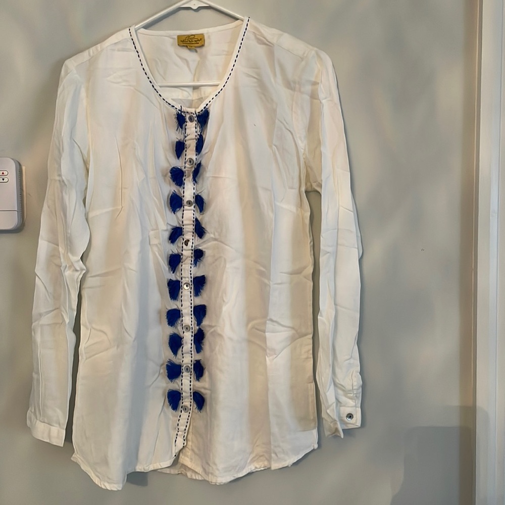 Tassel trim top